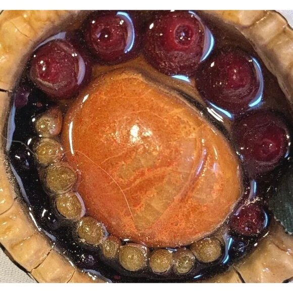 Realistic Faux Food Pie Magnet Refrigerator Fridge Resin Cherry Fruit Kitsch Vtg - Picture 11 of 16